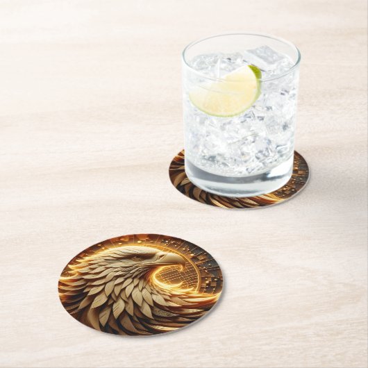 Dessous-de-verre Rond En Papier Aigle avec un aigle doré complexe (En situation)