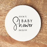 Dessous-de-verre Rond En Papier Baby shower Neutre Moderne Simple<br><div class="desc">Fêtez votre petit avec notre dessous de verre en papier rond moderne simple et neutre, au design minimaliste noir et blanc, moderne et joli. Avec son esthétique propre et d'inspiration boho, l'atmosphère contemporaine et neutre pour le genre est parfaite pour accueillir un bébé garçon ou une fille en toute saison,...</div>