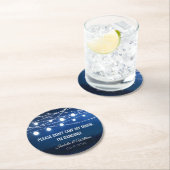 Dessous-de-verre Rond En Papier Bleu Night & Argent String Mariage (En situation)