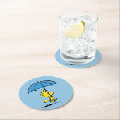 Dessous-de-verre Rond En Papier cacahuètes | Parapluie bleu Woodstock (En situation)