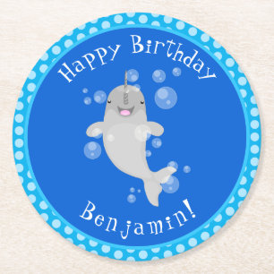 Dessous-de-verre Rond En Papier Caricature de bulles de narval joyeux