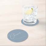 Dessous-de-verre Rond En Papier Cheers Minimal Dusty Blue Script personnalisé mari<br><div class="desc">Dessous de verre en papier rond de mariage personnalisé minimaliste en bleu Dusty</div>