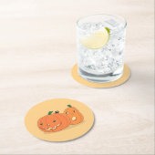 Dessous-de-verre Rond En Papier Citrouilles d'Halloween sur Jaune (En situation)