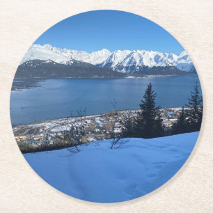 Dessous-de-verre Rond En Papier Dessous de verre de vue sur la montagne d'hiver