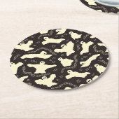 Dessous-de-verre Rond En Papier Fantômes crémeux - motif d'Halloween. (Incliné)