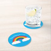 Dessous-de-verre Rond En Papier Fête d'anniversaire Rainbow (En situation)