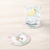 Dessous-de-verre Rond En Papier Fleur de Menthe Rose Anniversaire Cheval Blanc (En situation)