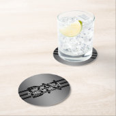 Dessous-de-verre Rond En Papier Gradient gris moderne et bandes noires horizontale (En situation)