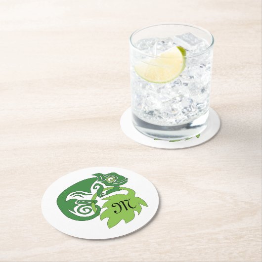 Dessous-de-verre Rond En Papier Lizard Vert Chameleon Drunk Suspendu (En situation)