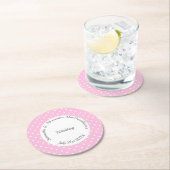 Dessous-de-verre Rond En Papier Mariage polkadot rose pâle et blanc (En situation)