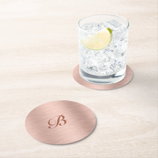 Dessous-de-verre Rond En Papier Monogramme de texture métallique rose (En situation)