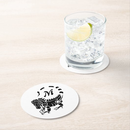 Dessous-de-verre Rond En Papier Monogramme d'Iguana (En situation)