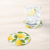 Dessous-de-verre Rond En Papier Motif de citrons d'aquarelle (En situation)