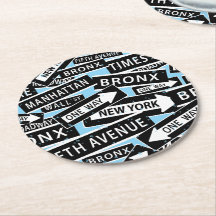 Motif de la rue New York sur bleu clair