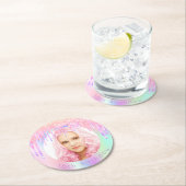 Dessous-de-verre Rond En Papier Parties scintillant arc-en-ciel d'anniversaire gou (En situation)