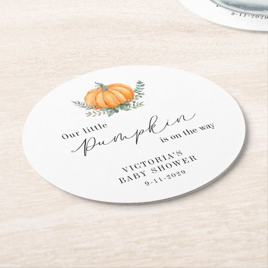 Dessous-de-verre Rond En Papier Petit Citrouille en route Baby shower (Incliné)
