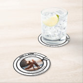 Dessous-de-verre Rond En Papier Photo de script lisse Enregistrer la date Tableau  (En situation)