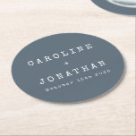 Dessous-de-verre Rond En Papier Rétro minimaliste bleu foncé Mariage de machine à<br><div class="desc">Police minimaliste Retro Dessous de verre de papier rond de mariage personnalisé en bleu foncé</div>