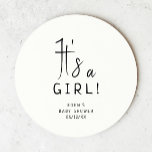 Dessous-de-verre Rond En Papier Simple moderne Baby shower neutre C'est une fille<br><div class="desc">Célébrez votre petit avec notre baby shower moderne et neutre simple, c'est un dessous de verre en papier rond fille, avec un design minimaliste noir et blanc qui est moderne et joli. Avec son esthétique propre et d'inspiration boho, l'atmosphère contemporaine et neutre pour le genre est parfaite pour accueillir un...</div>