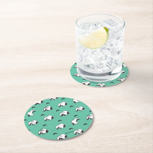 Dessous-de-verre Rond En Papier Snoopy Mustaches & Teal Pattern (En situation)