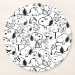 Dessous-de-verre Rond En Papier Snoopy Smile Giggle Laugh Pattern<br><div class="desc">Take a look at this super cute design featuring Snoopy fun various poses.</div>