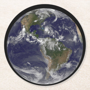 Dessous-de-verre Rond En Papier Terre Pleine Avec L'Ouragan Irène Au-Dessus Des Ba
