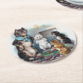 Dessous-de-verre Rond En Papier Trois petits chatons et mère, Louis Wain (Incliné)