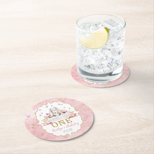 Dessous-de-verre Rond En Papier Un lapin devient un 1er anniversaire (En situation)