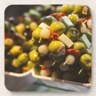 Dessous-de-verre Tapas faites avec des olives farcies