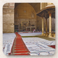 Tapis de prière menant à une mosquée islamique, Le