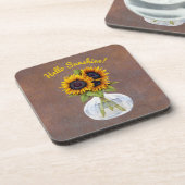 Dessous-de-verre Vase of Three Beautiful Sunflowers on Brown (Côté gauche)