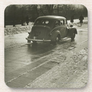 Dessous-de-verre Voiture sur la route