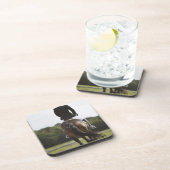 Dessous-de-verre vue arrière de l'exercice femelle de cavalier de (Côté Droit)