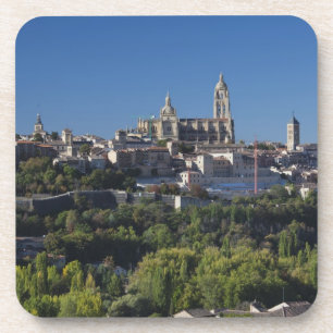 Dessous-de-verre Vue élevée de la ville avec la cathédrale de Ségov