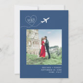 Destination Wedding Blue Airplane Monogram Afbeeld Save The Date (Voorkant)
