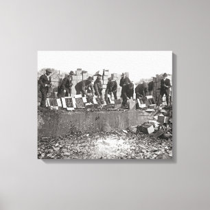 Destroying Bootleg Liquor, 1923 Canvas Afdruk
