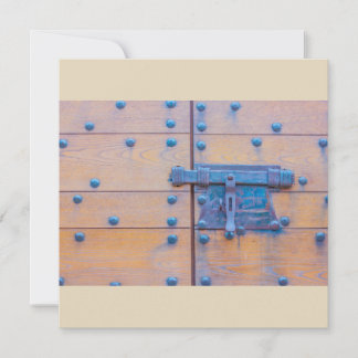 détail de la porte du château sur INVITATION