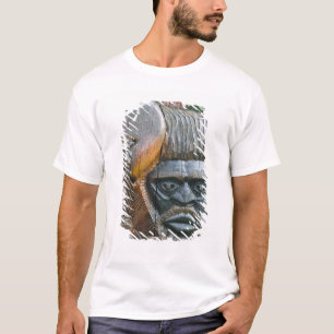 Detail van Kanak-totempaal, Noumea, Nieuw T-shirt