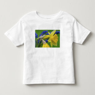 Detail van narcis- en hyacintbloemen. Credit Kinder Shirts