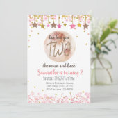 Deux anniversaire de lune Invitation 2e anniversai (Debout devant)