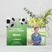 Deux balles Football Anniversaire Invitation avec  (Debout devant)