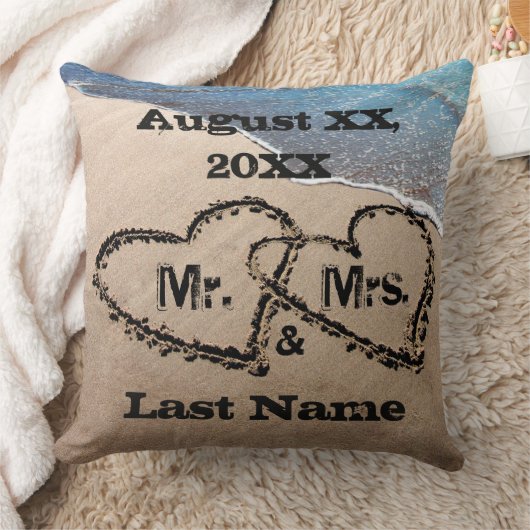 Deux Coeurs Dans Le Sable M. & Mme Mariage Coussin (Couverture)