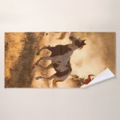 Deux cow-boys occidentaux à cheval, braconnant la  (Serviette de bain)