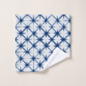 Deux images présentant un ensemble de serviettes (Gant de toilette)