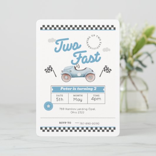 Deux invitations d'anniversaire de garçon rapide (Debout devant)