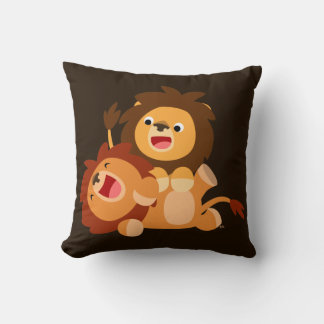Deux Jolies Lions De Cartoon Jouant Jouer Oreiller