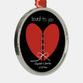 Deux moitiés d'un coeur noué avec un ornement ruba (Droite)