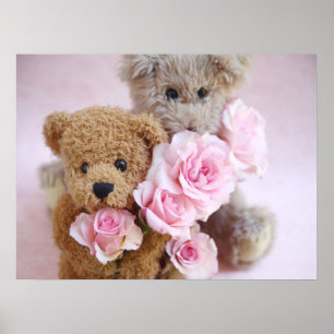 deux nounours tenant une affiche rose