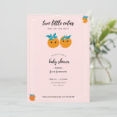 Deux petites cuties Twins Baby shower Invitation (Debout devant)