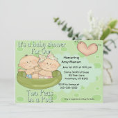 Deux petits pois sur invitation d'un Baby shower d (Debout devant)